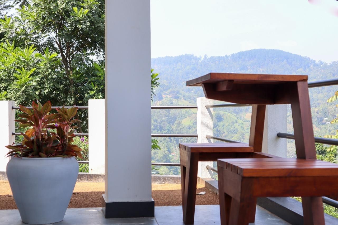 Deluxe Room with Private Balcony