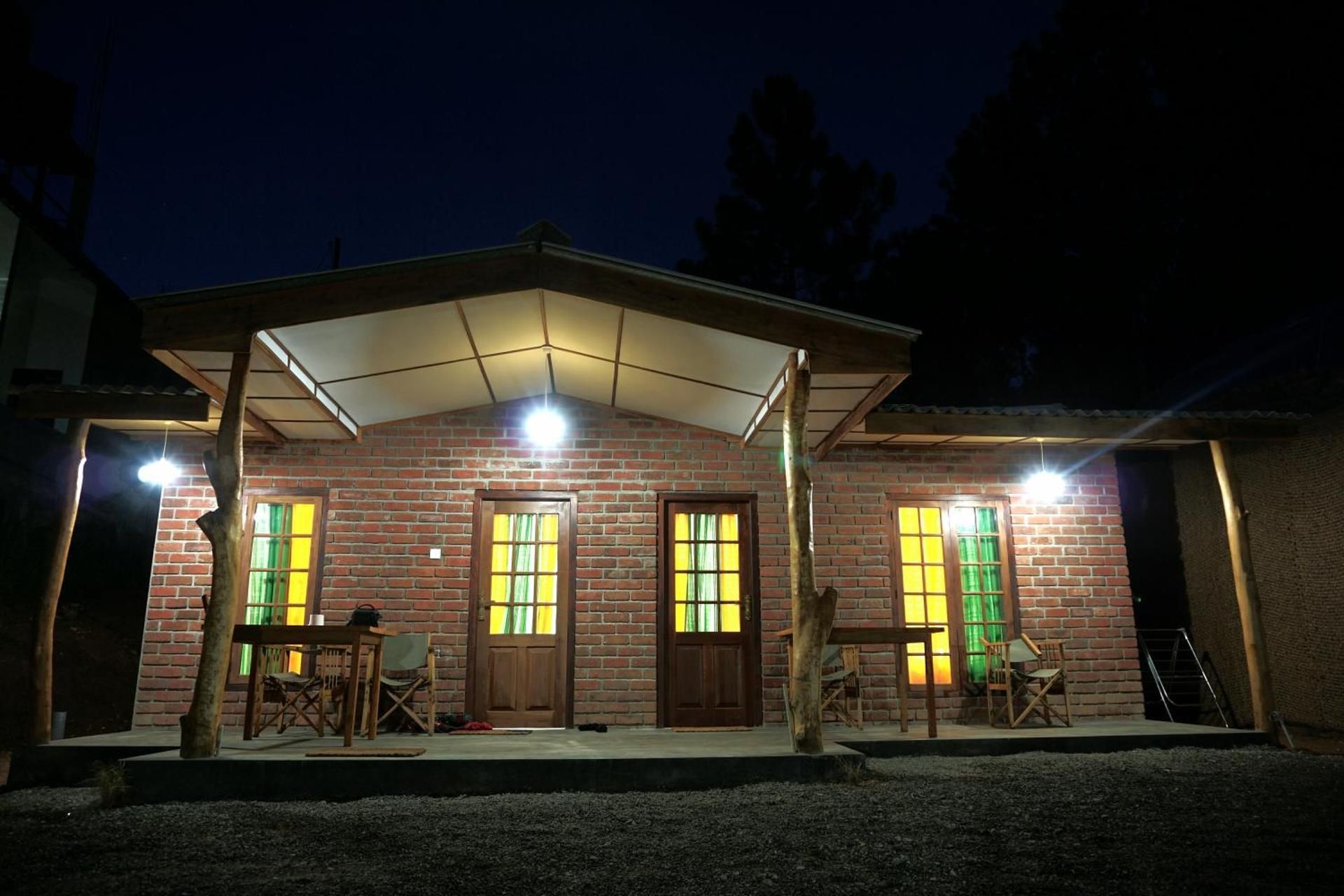 Ella Rawana Den Hotel