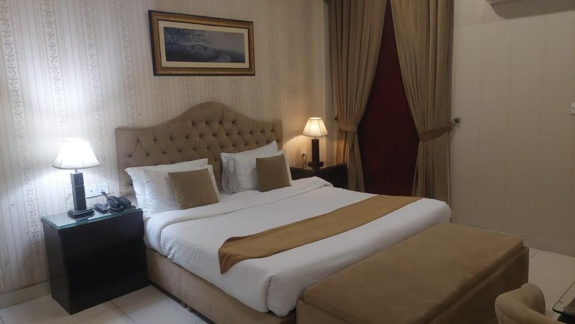 Javson Airport Hotel Standard Double Room 3