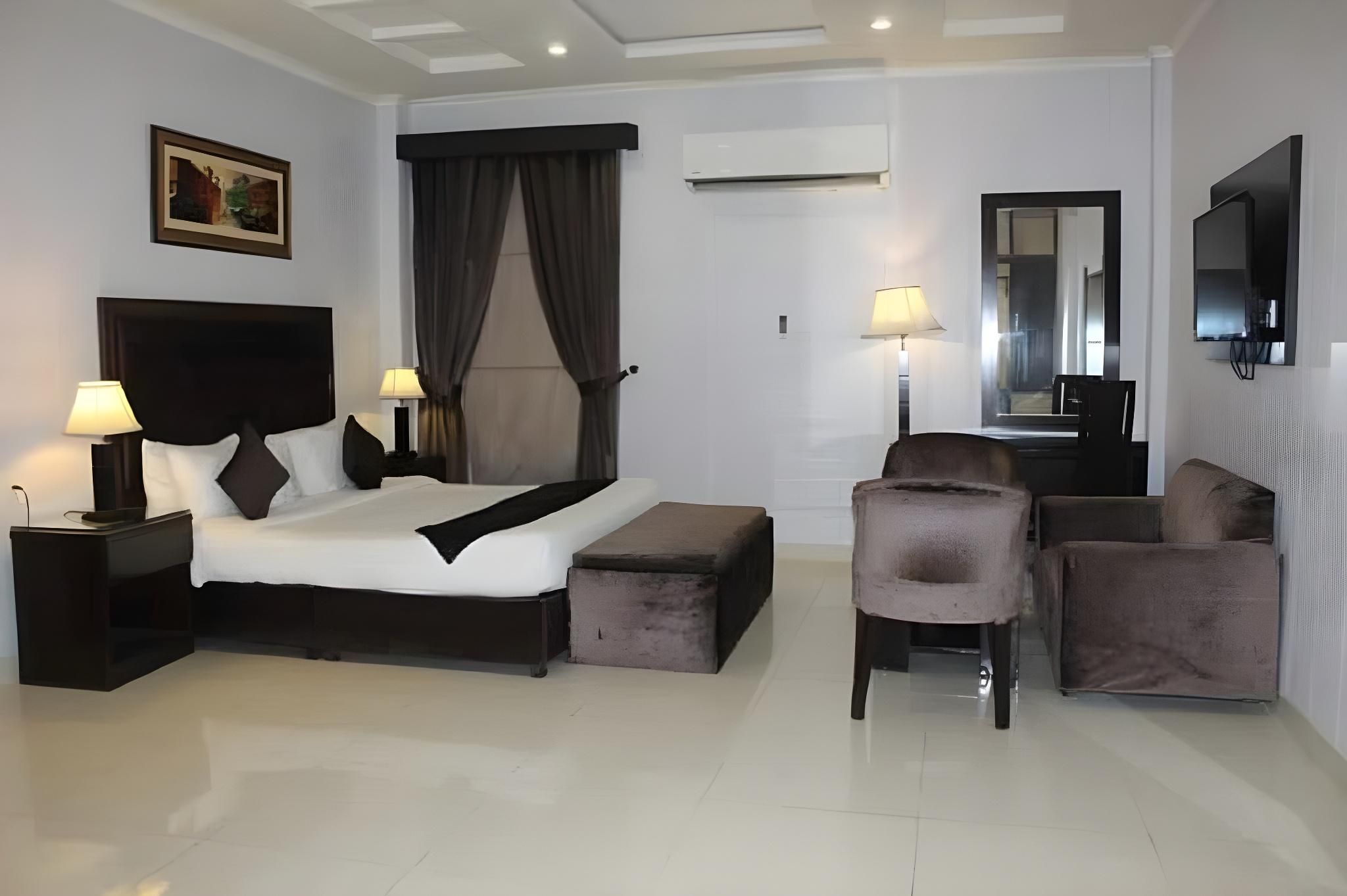 Javson Airport Hotel Standard Double Room