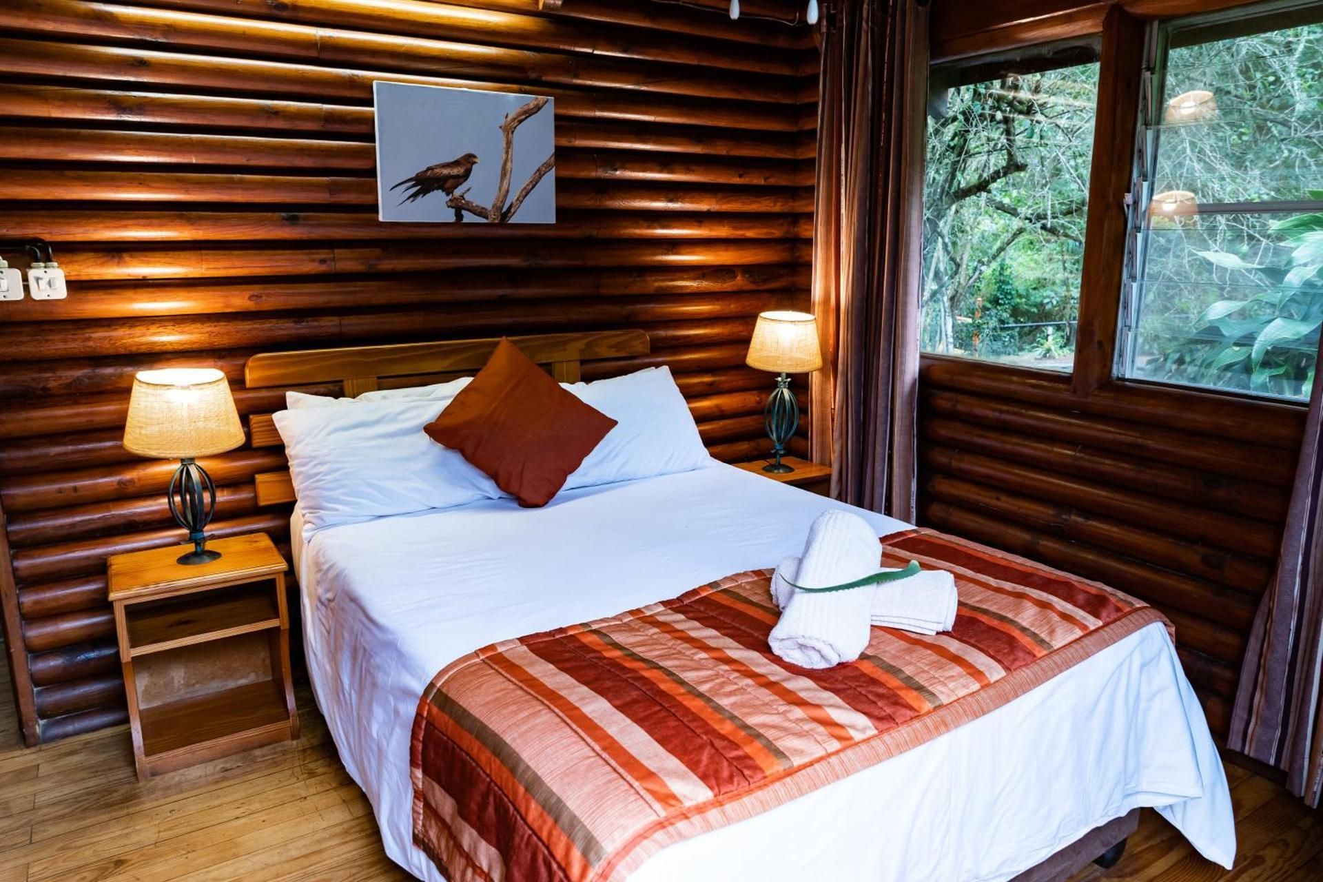 Three-Bedroom Bi-Loft Chalet (6 Adults)