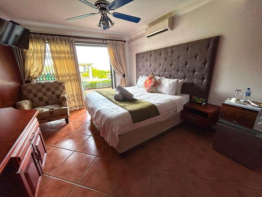 Comfort Queen Room