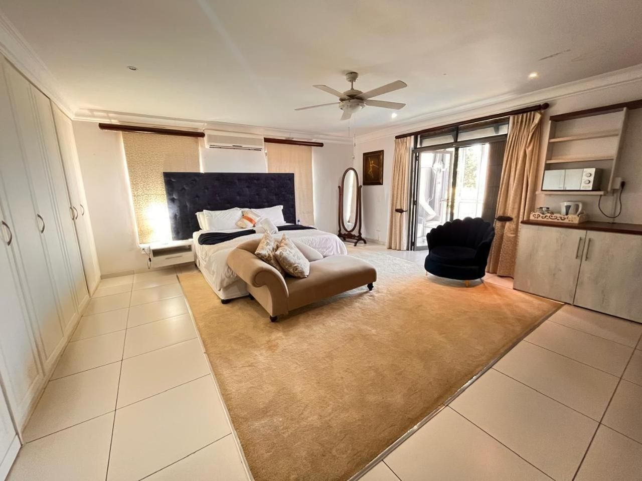 Executive Queen Room