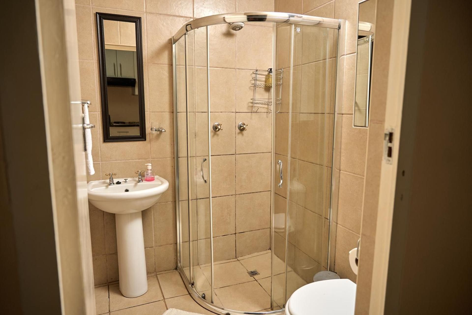 Deluxe Double Room with Shower