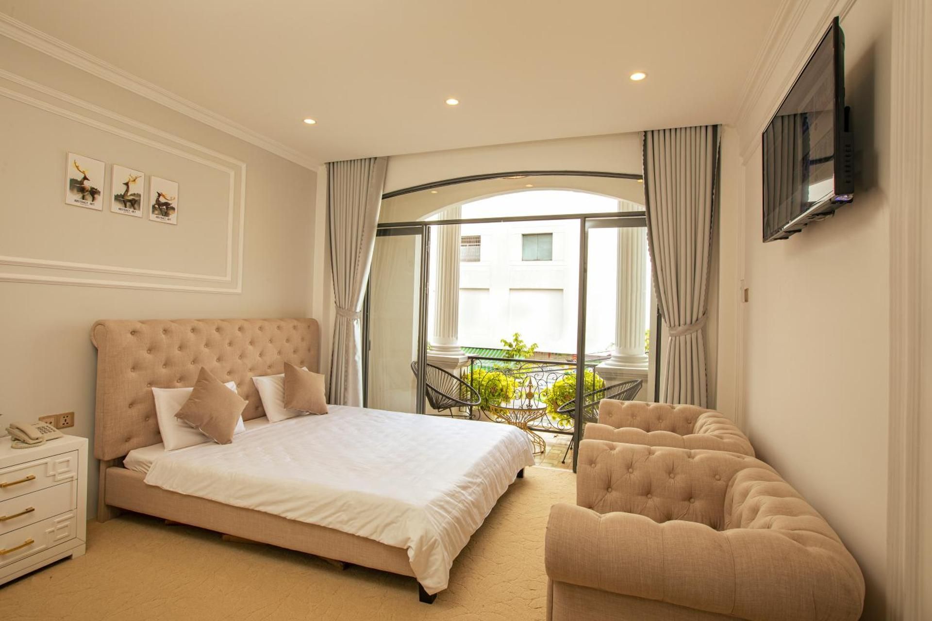 Phước Hưng 2 Hotel Deluxe