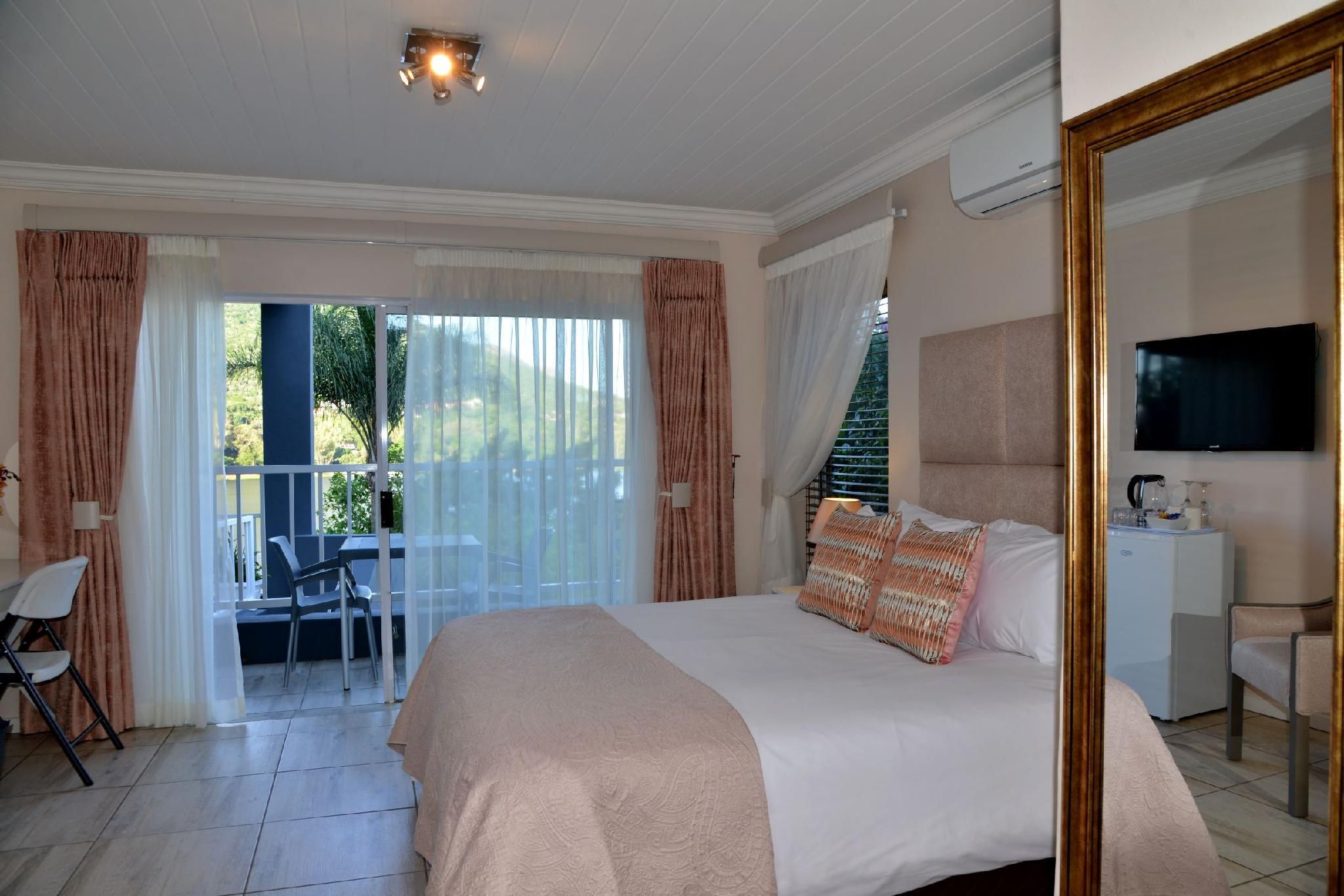 Luxury Room Downstairs