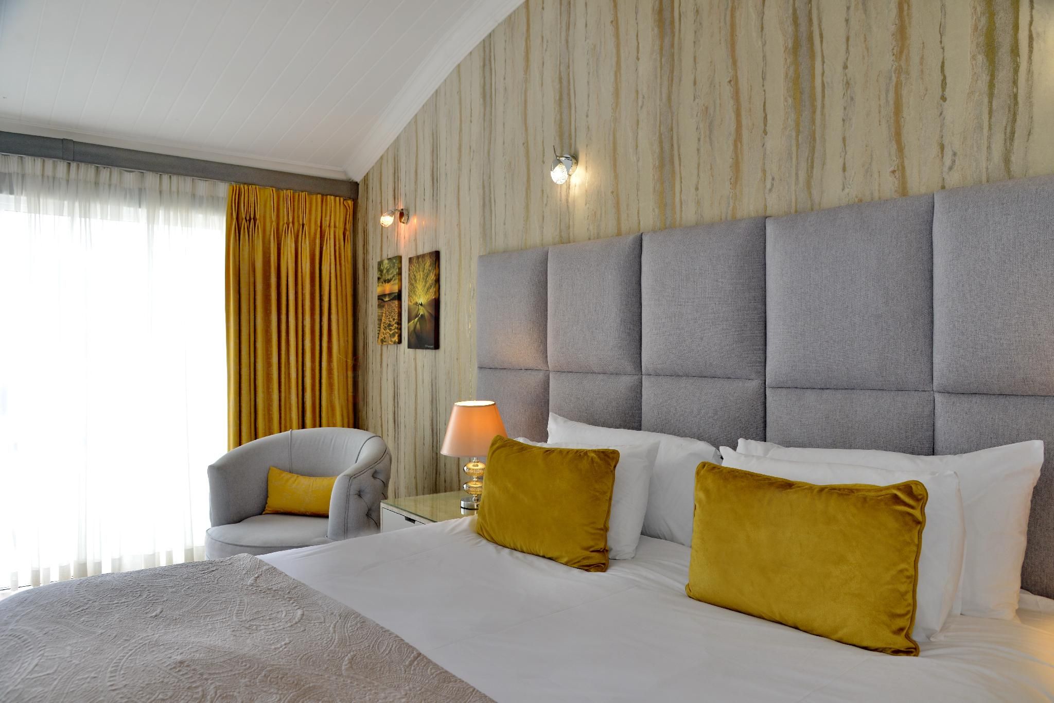 Luxury Room Upstairs