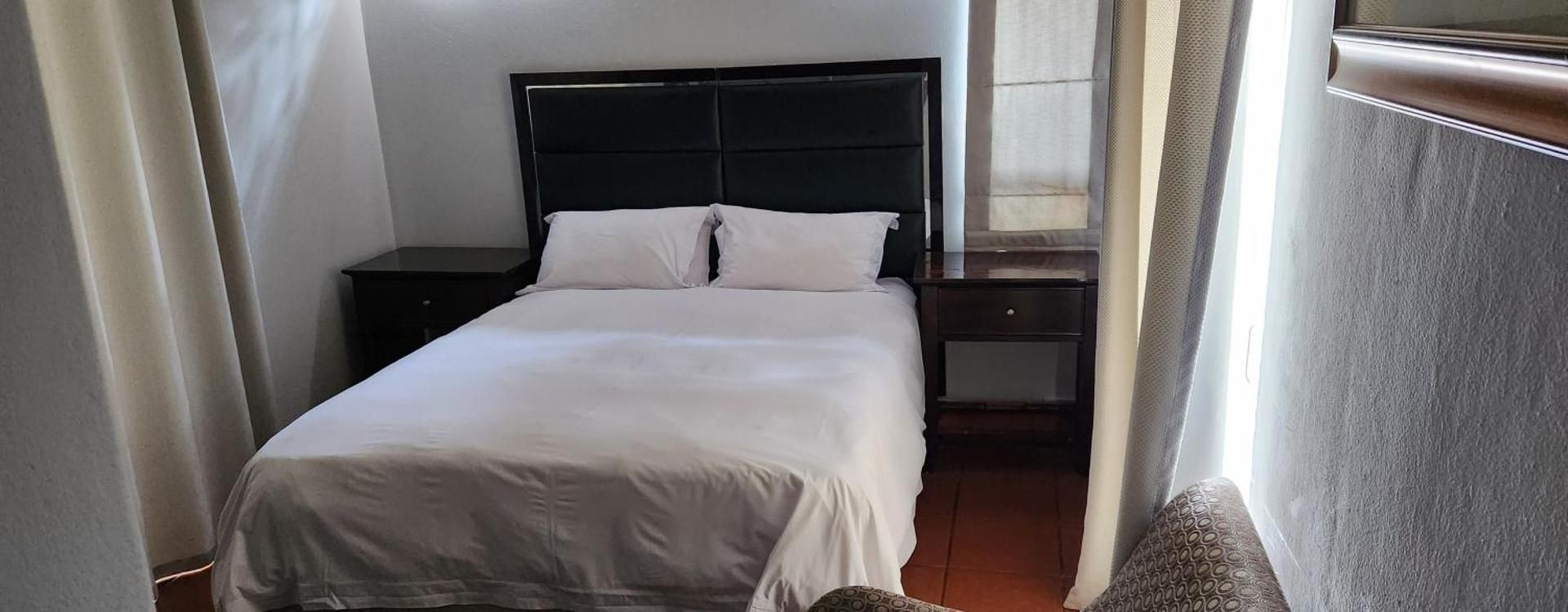 Deluxe Queen Room with Partial Dam View