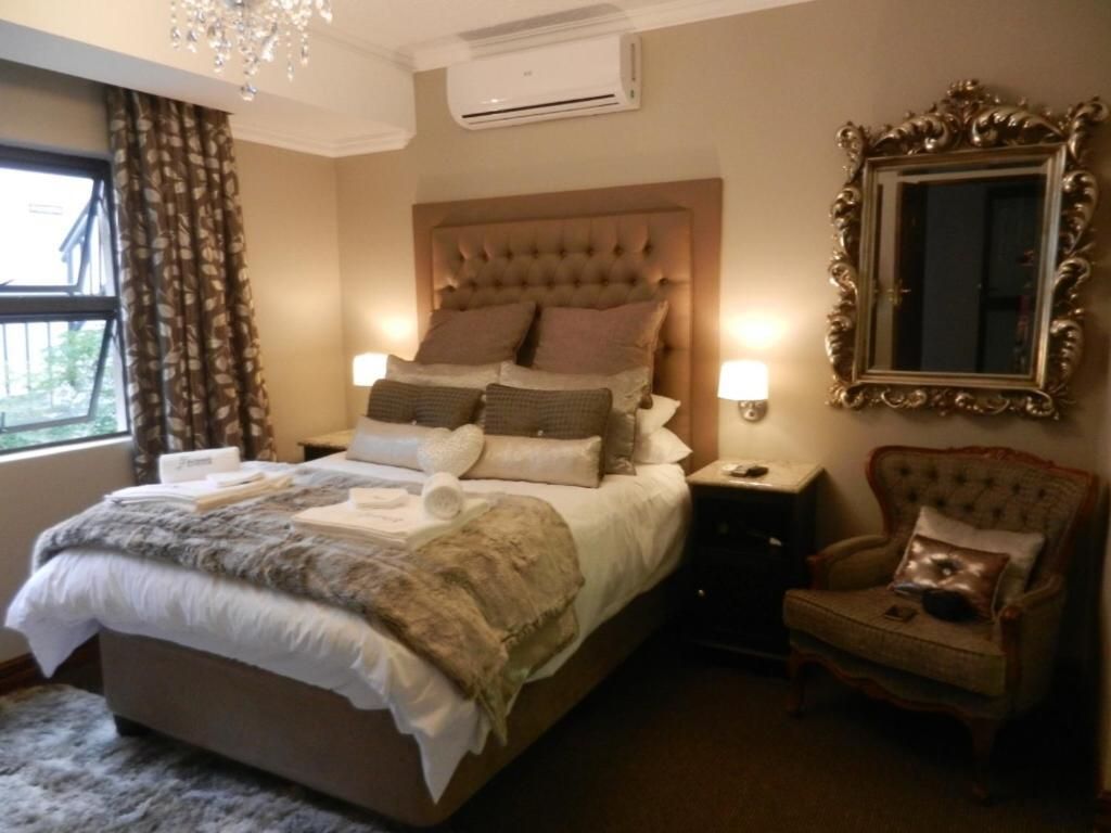 Deluxe Double Room with Shower