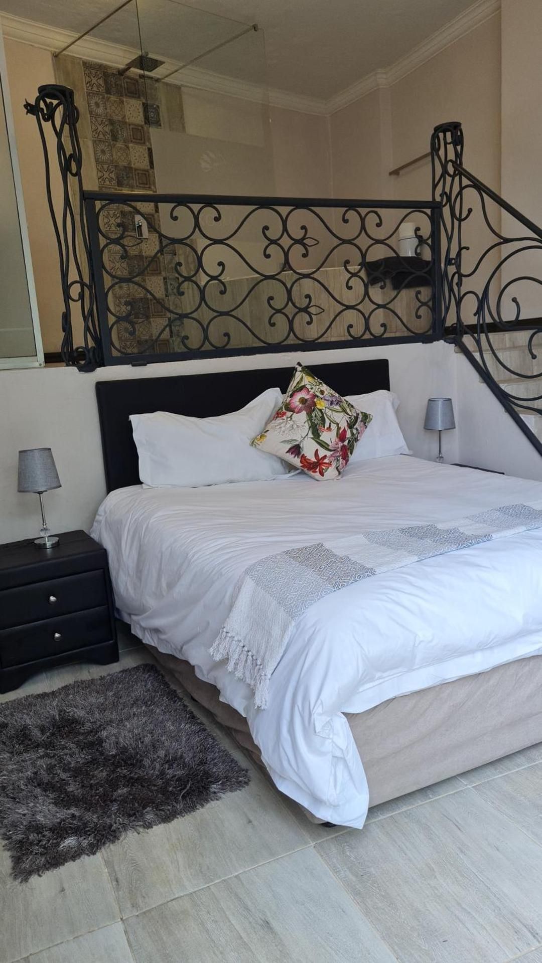 Queen Room with Balcony