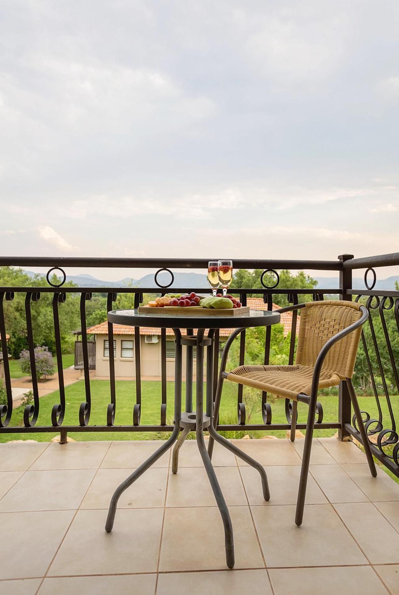 Suite with Lake View