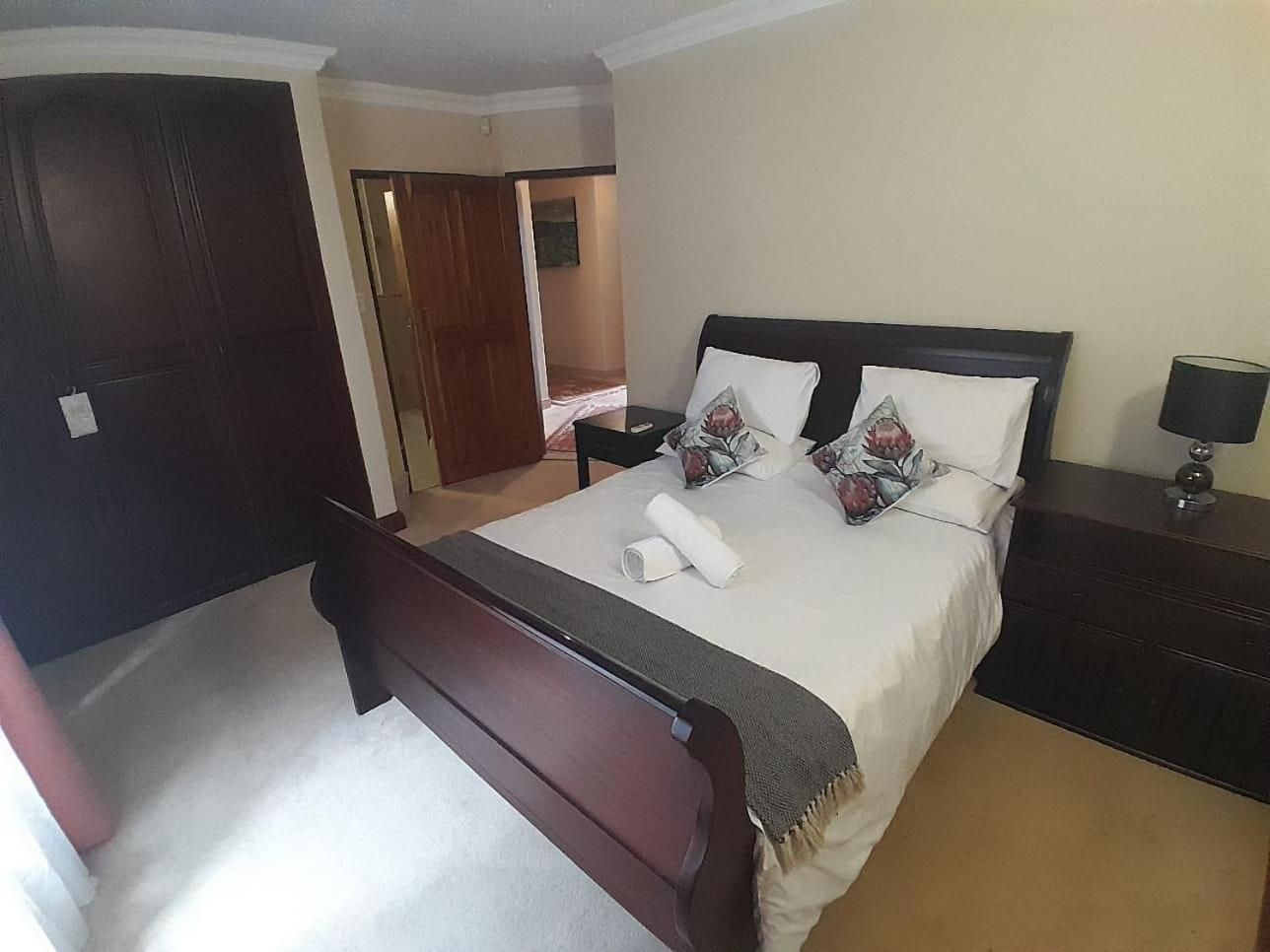Executive Queen Room