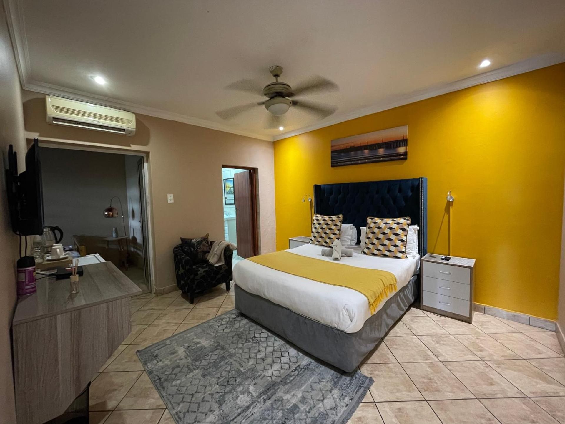 Double Room with Private Bathroom