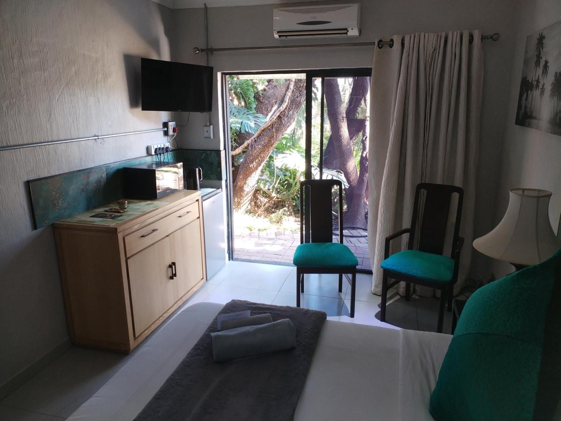 Double Room with Pool View