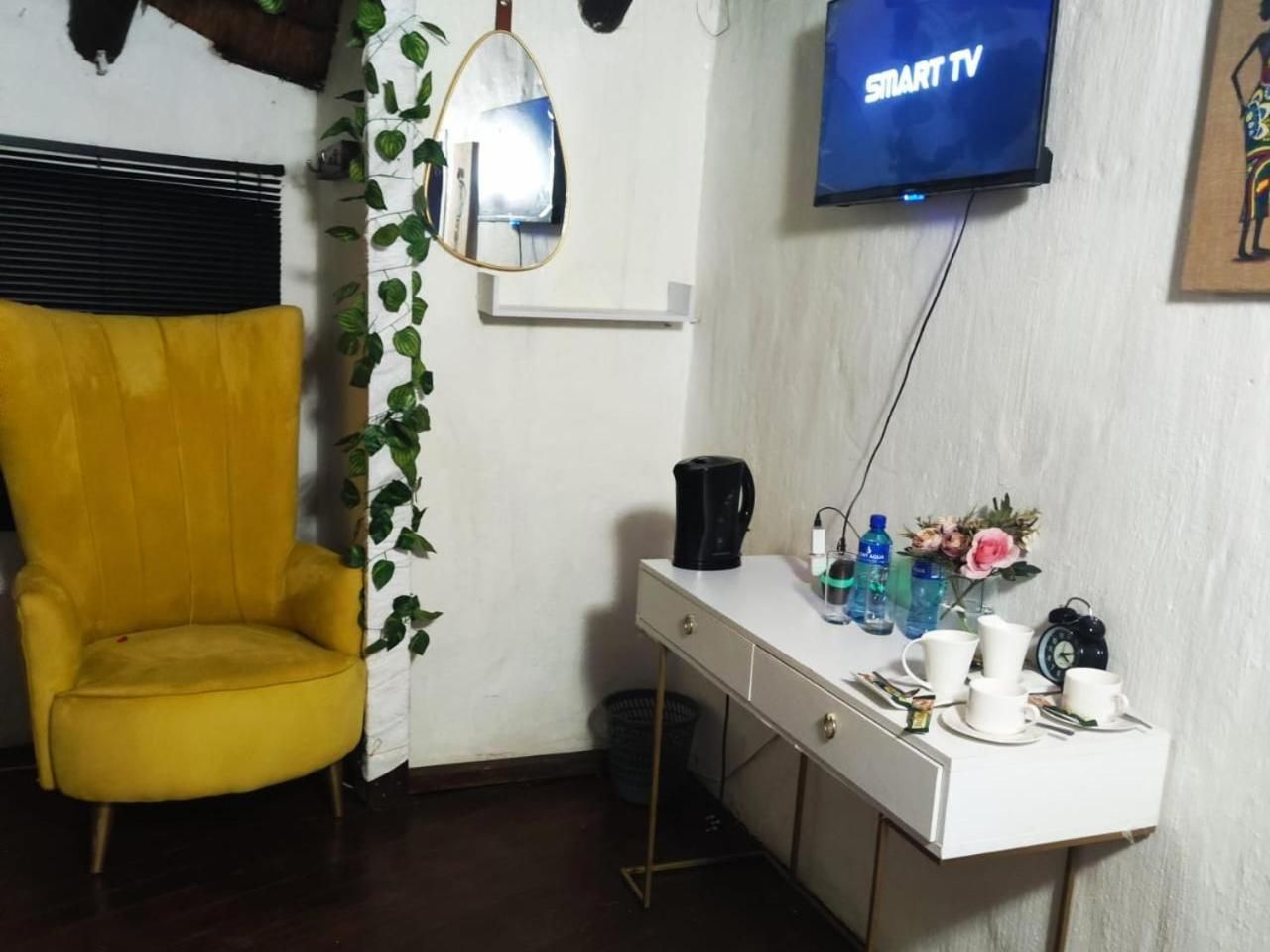 Basic Queen Room
