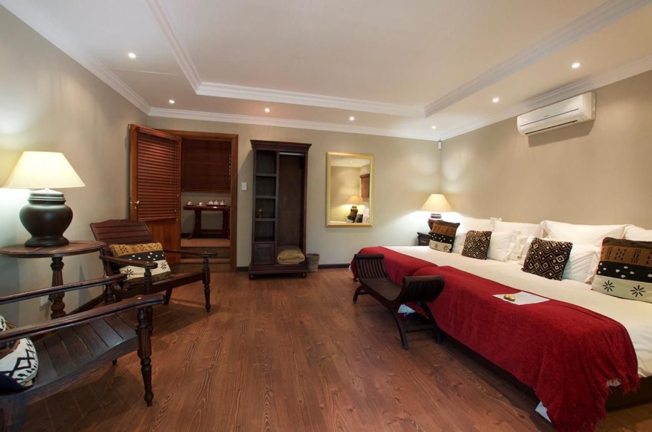 Standard Queen Room