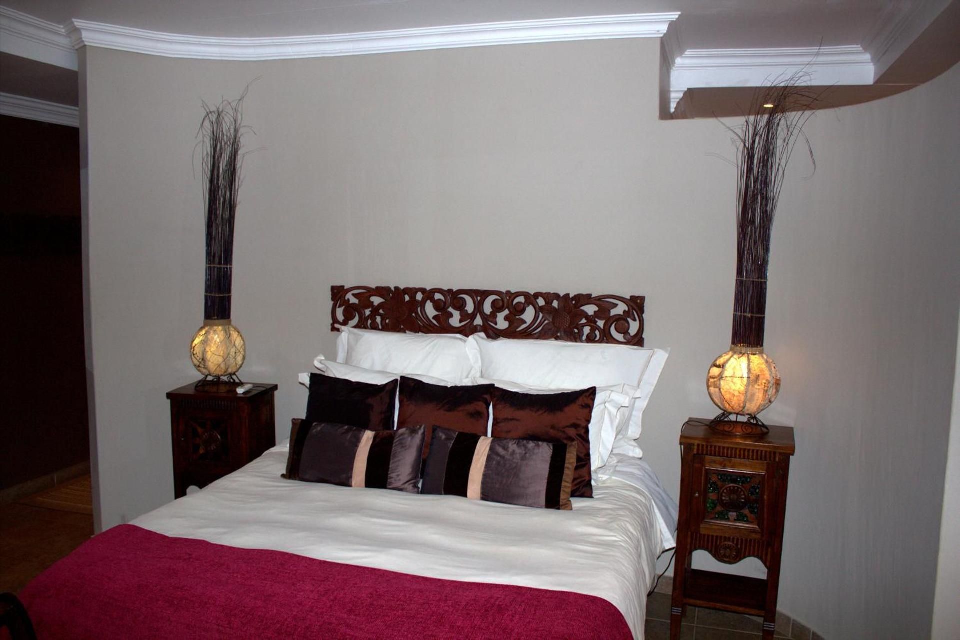 Honeymoon Suite
