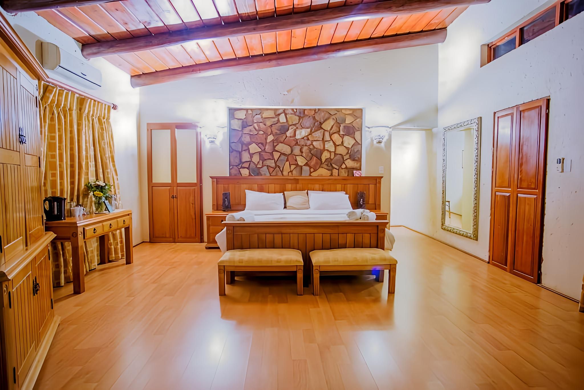 Suite Room