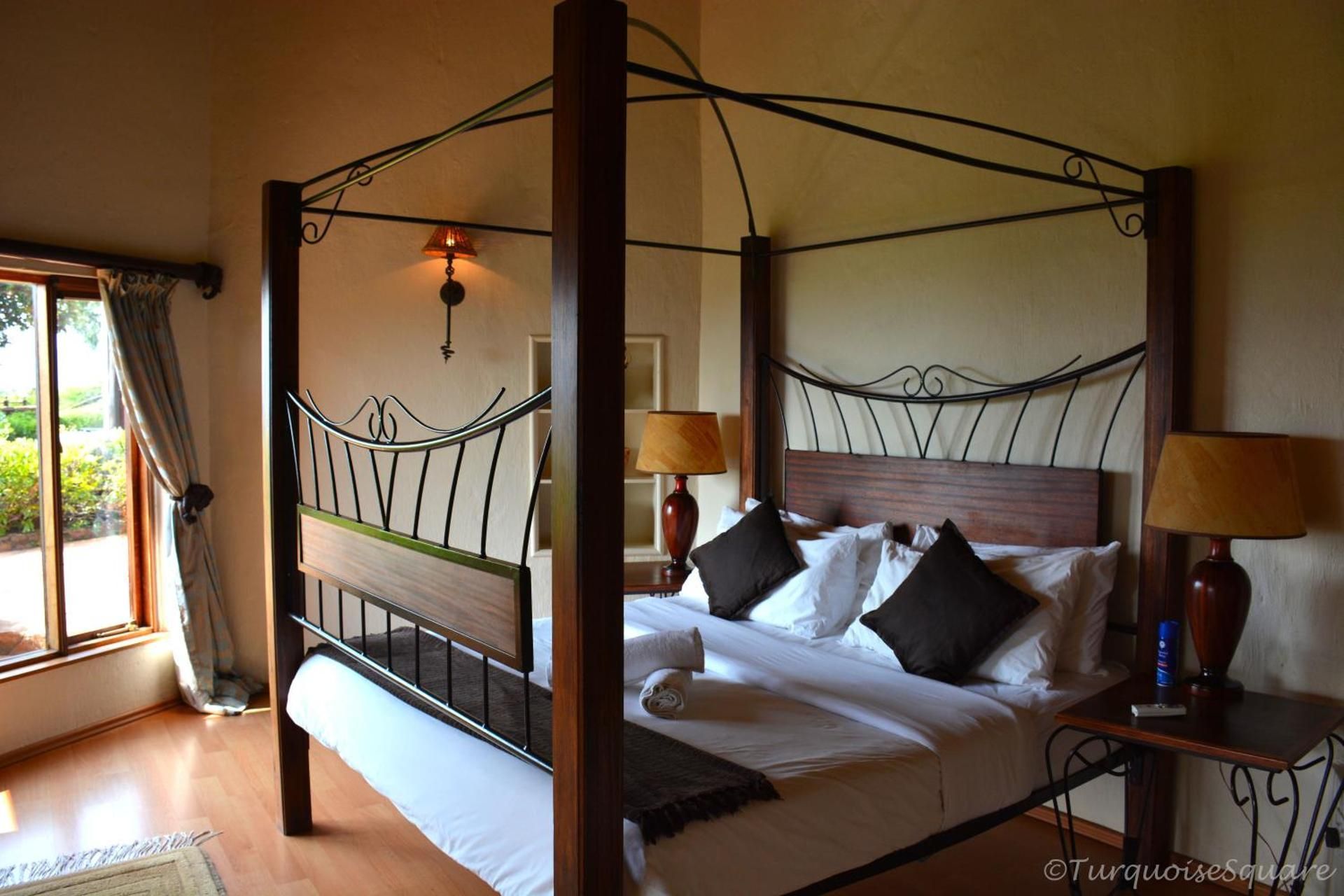 Deluxe King Suite