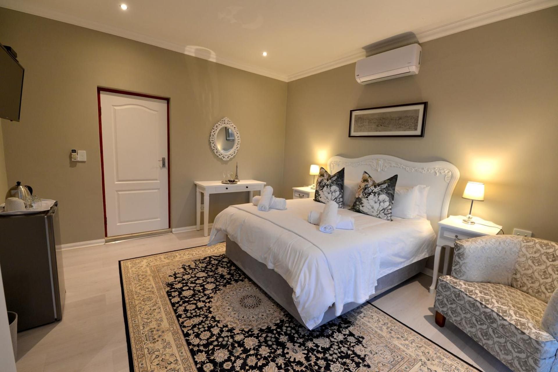 Queen Room