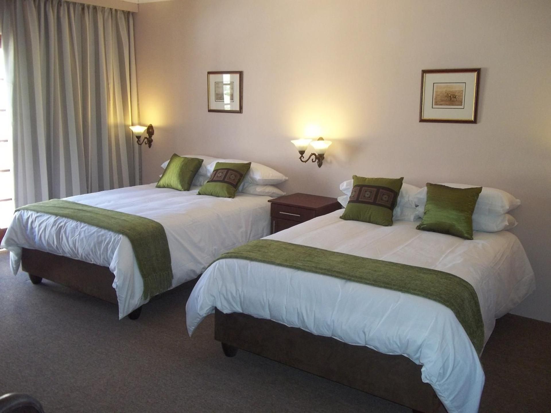 Deluxe Double or Twin Room with Mountain View