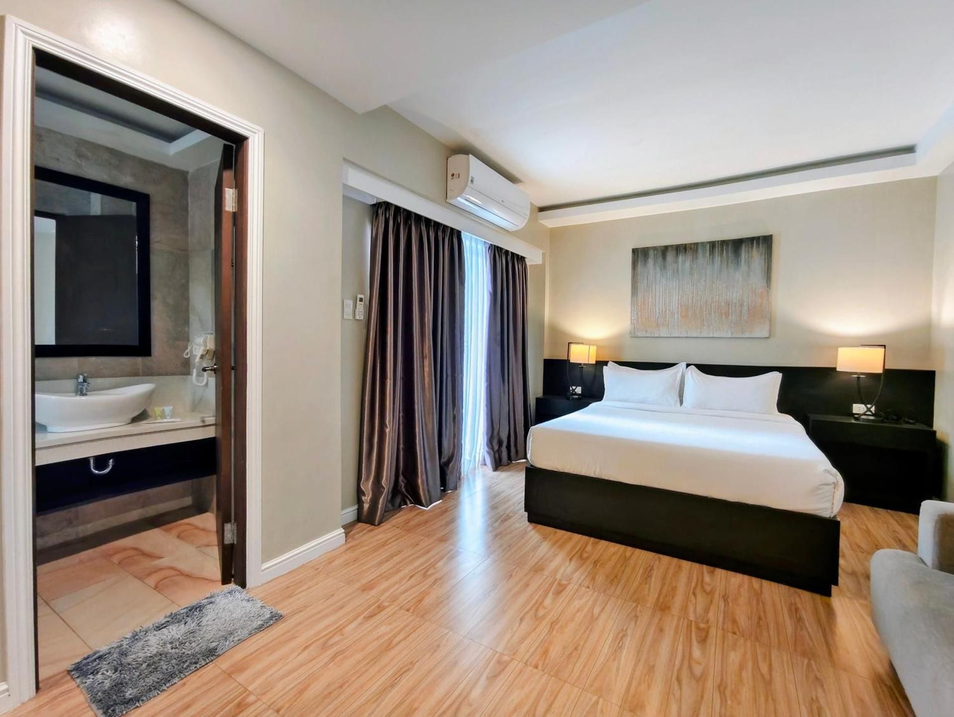 Superior Queen Room