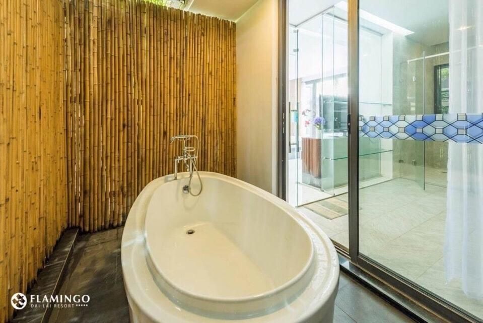 Flamingos Dai Lai Resort - Villa Tư Nhân có BBQ Two Bedroom Villa 3
