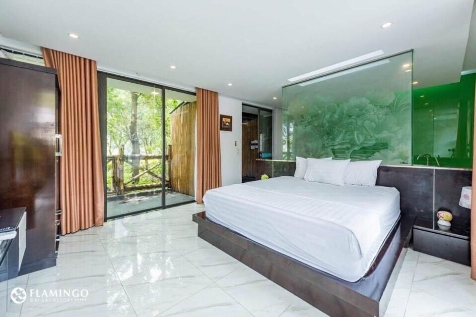 Flamingos Dai Lai Resort - Villa Tư Nhân có BBQ Two Bedroom Villa