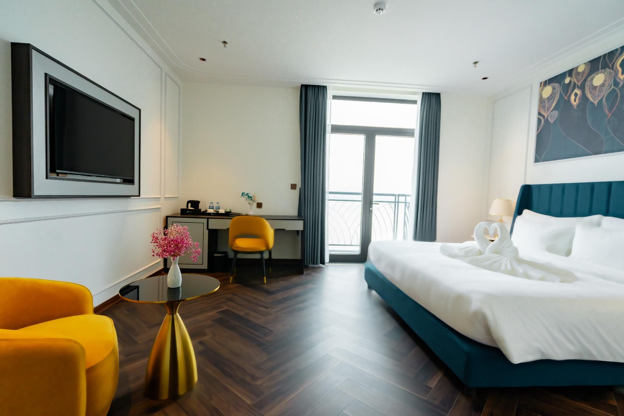 Belliss Hotel And Spa Dai Lai Executive Lake View Room 2