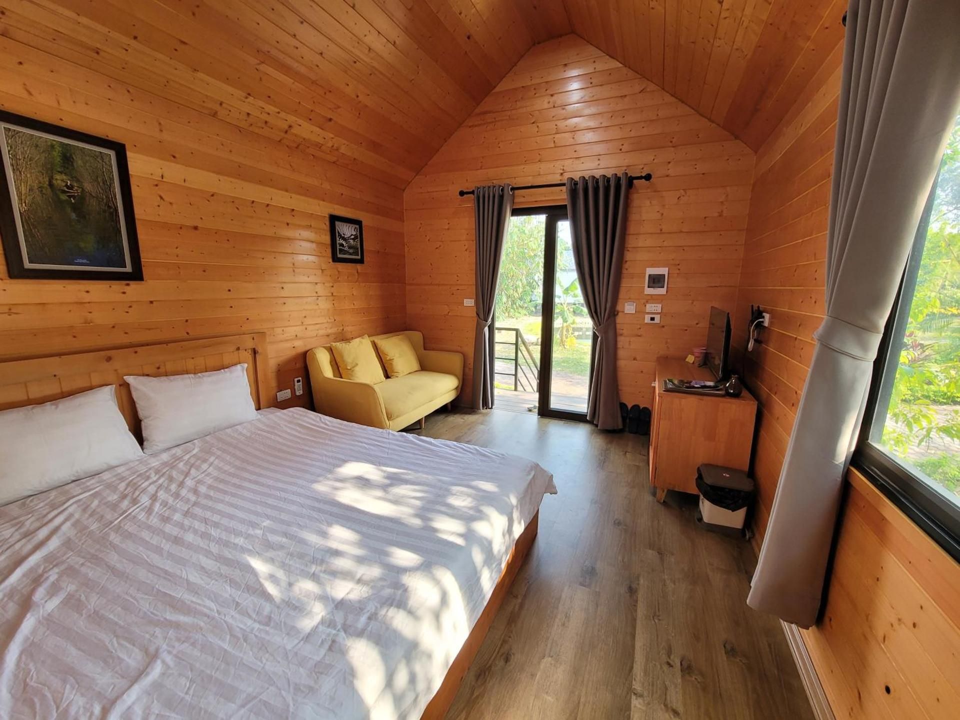 Truc An Village  Standard Bungalow