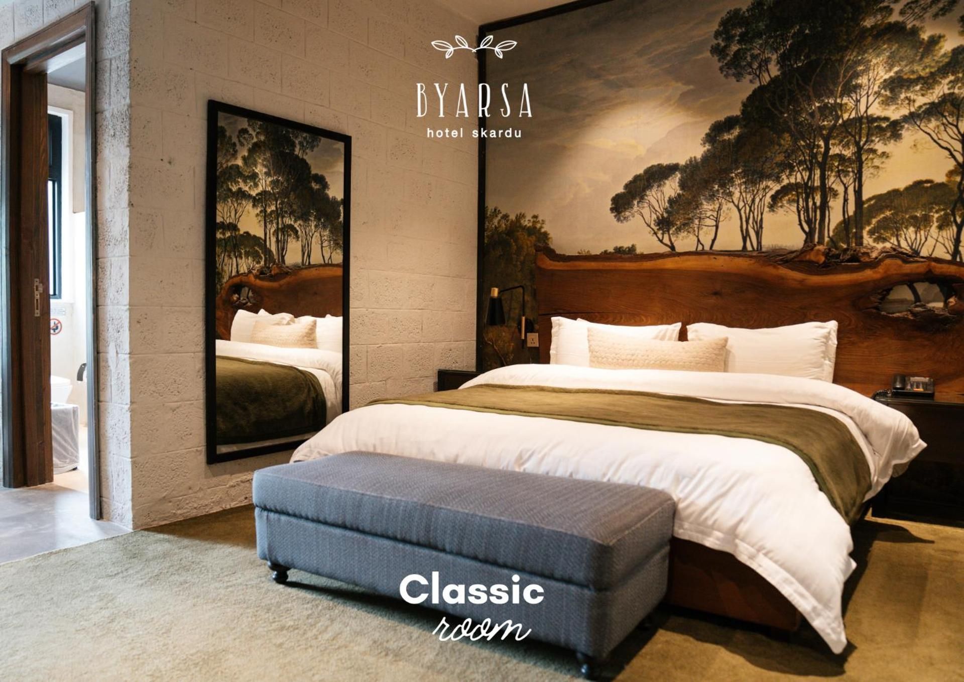 Deluxe King Room