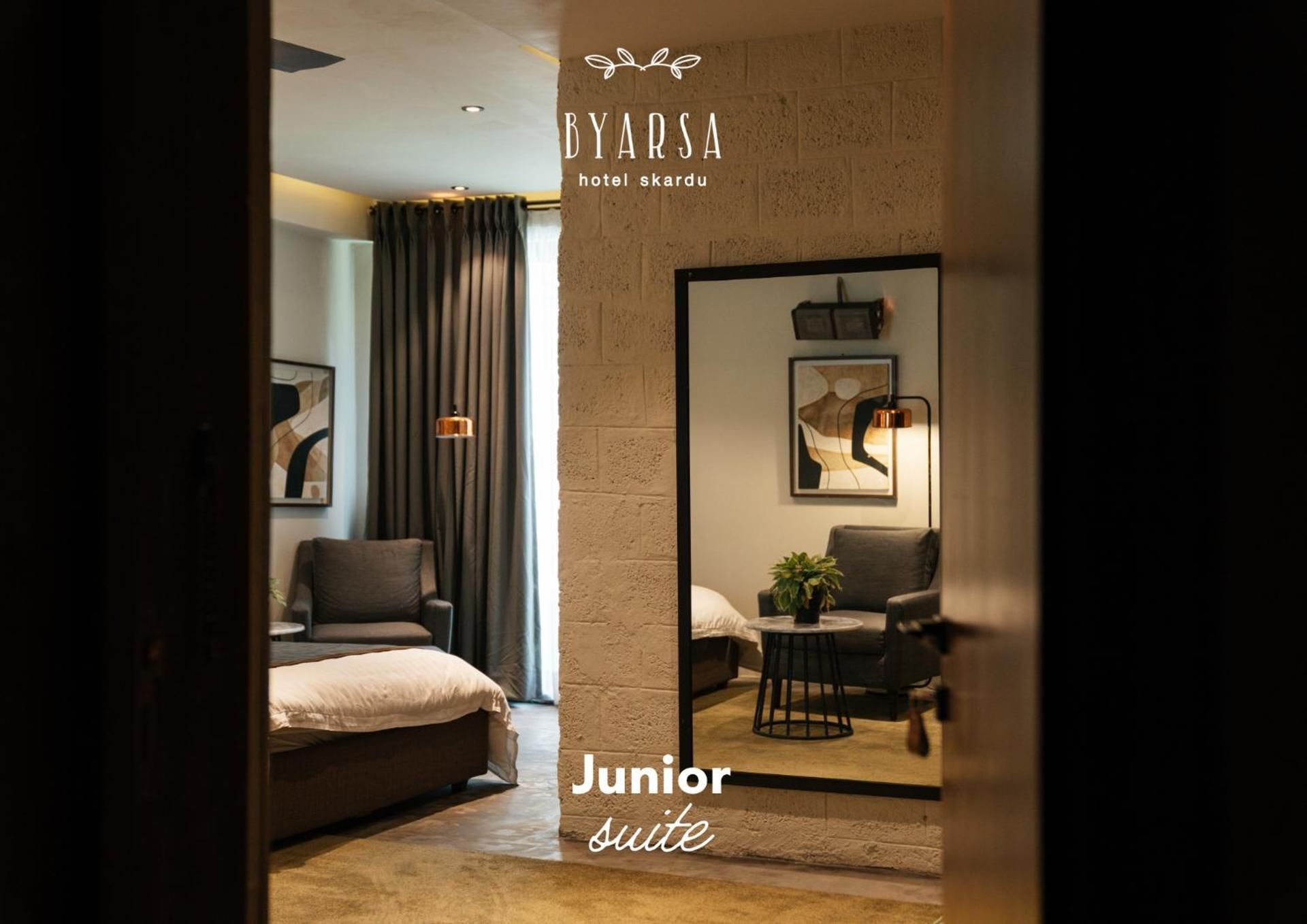 Junior Suite with Garden View
