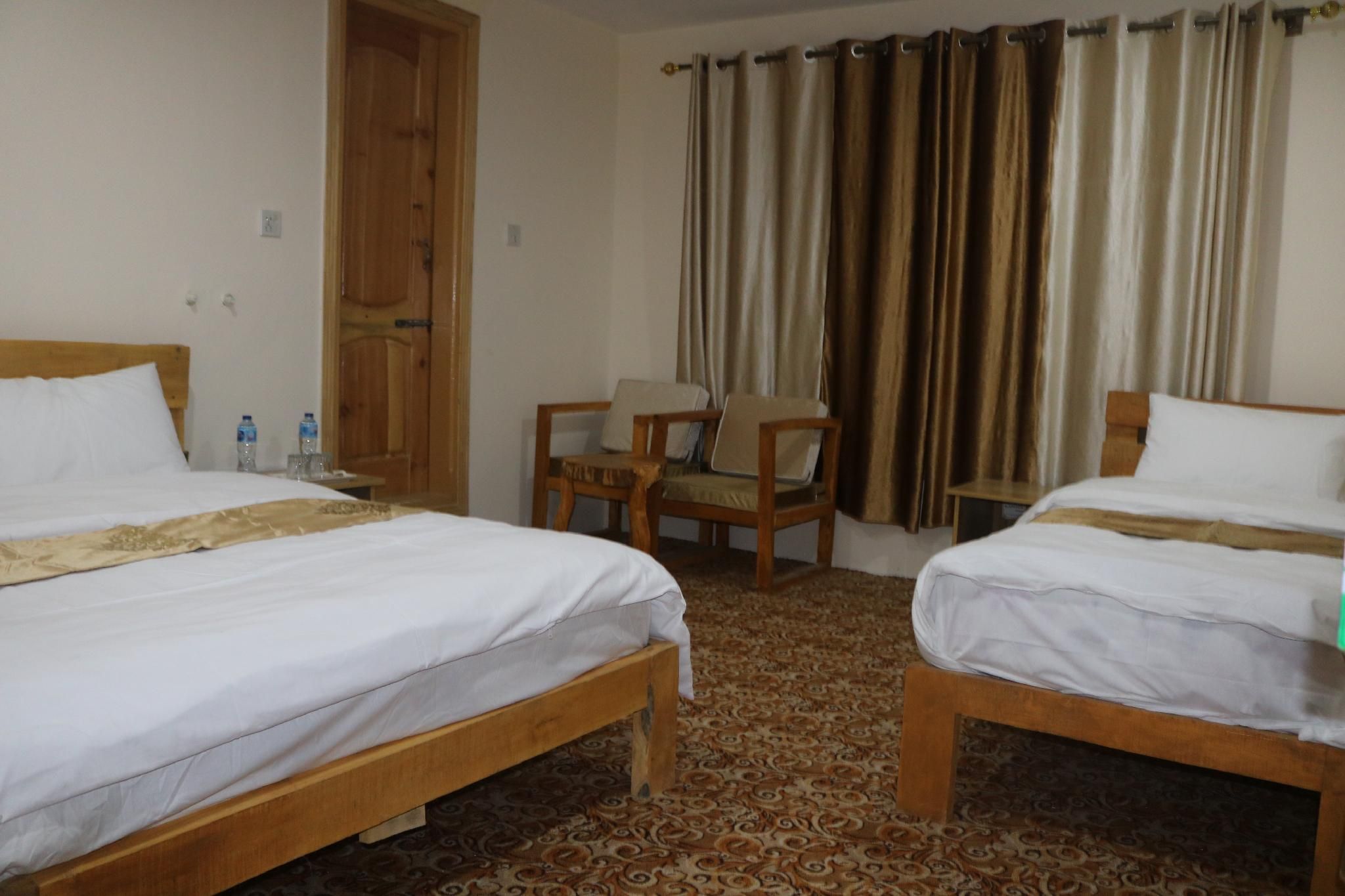 Adventure Serai Skardu Deluxe Triple 2