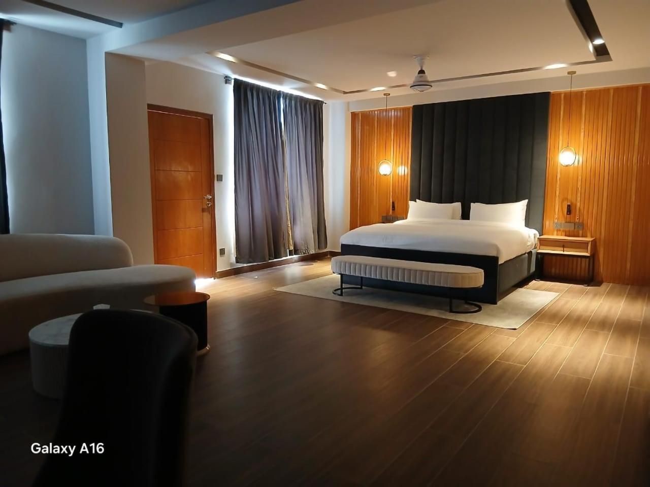 King Room with Mountain View