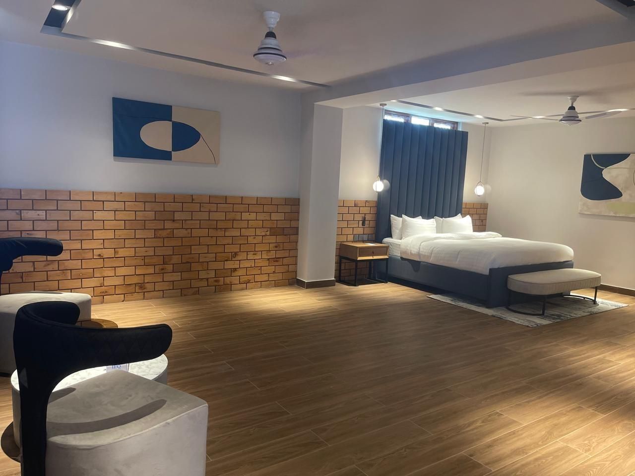 Executive Suite