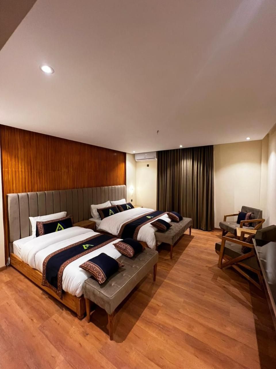 Deluxe Triple Room