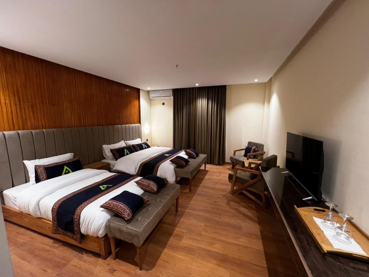 Deluxe Triple Room