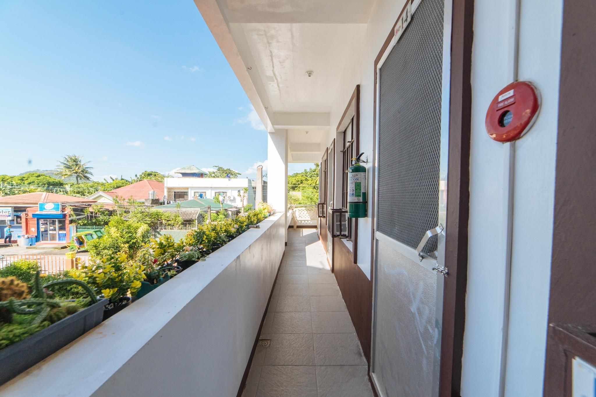 RedDoorz @ Pag Asa Rawis Legazpi