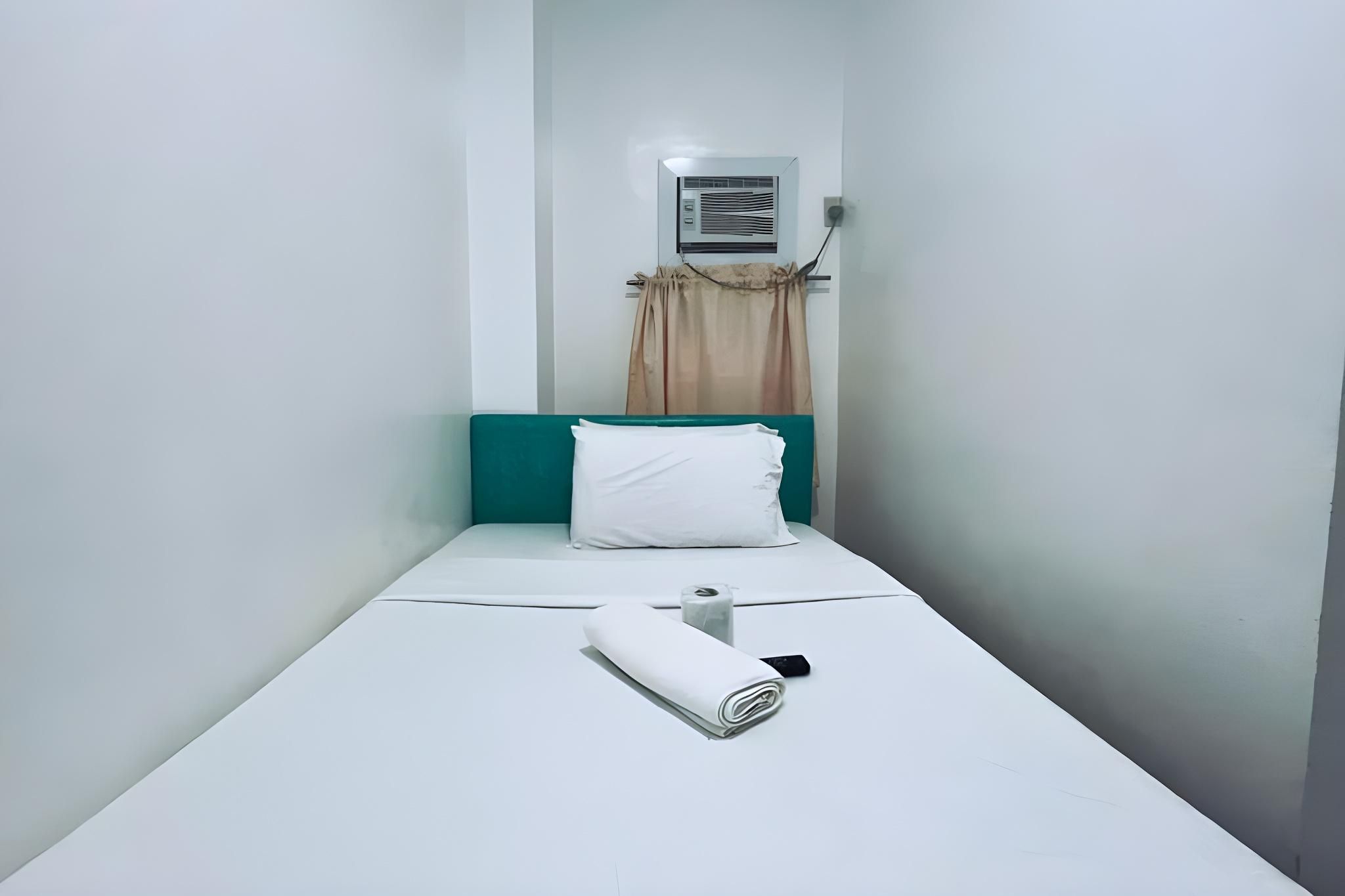 Single Deluxe Room