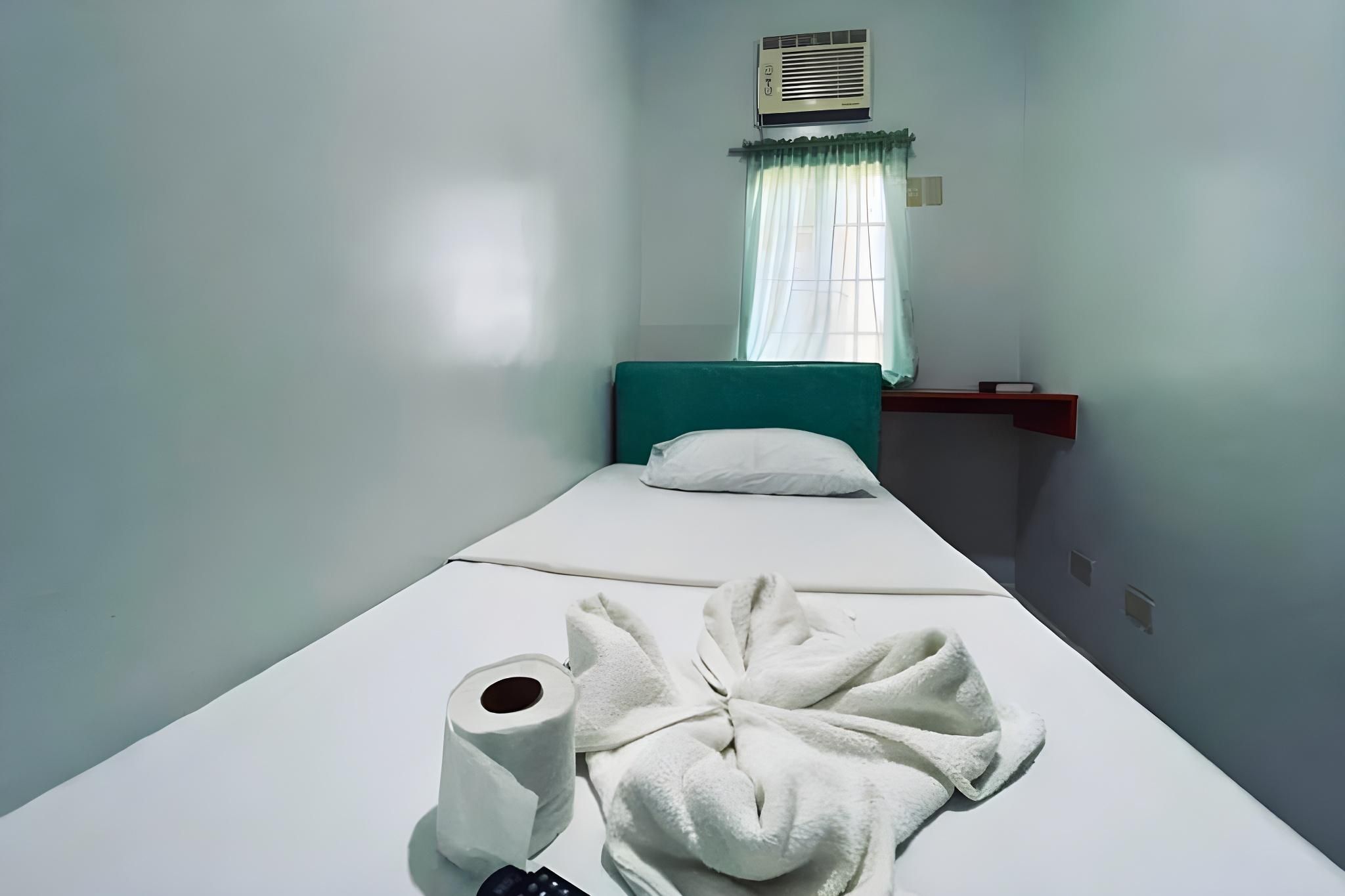 Single Standard Room