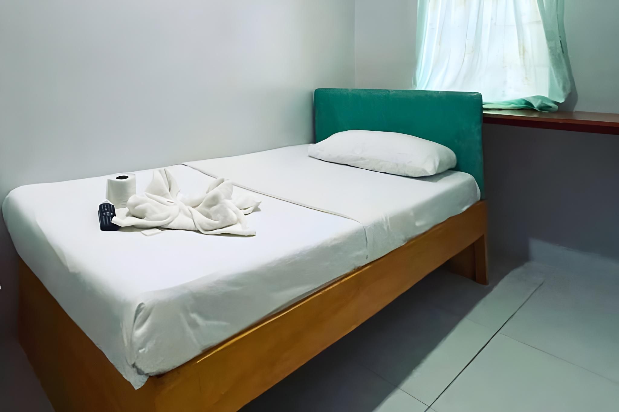 Single Standard Room