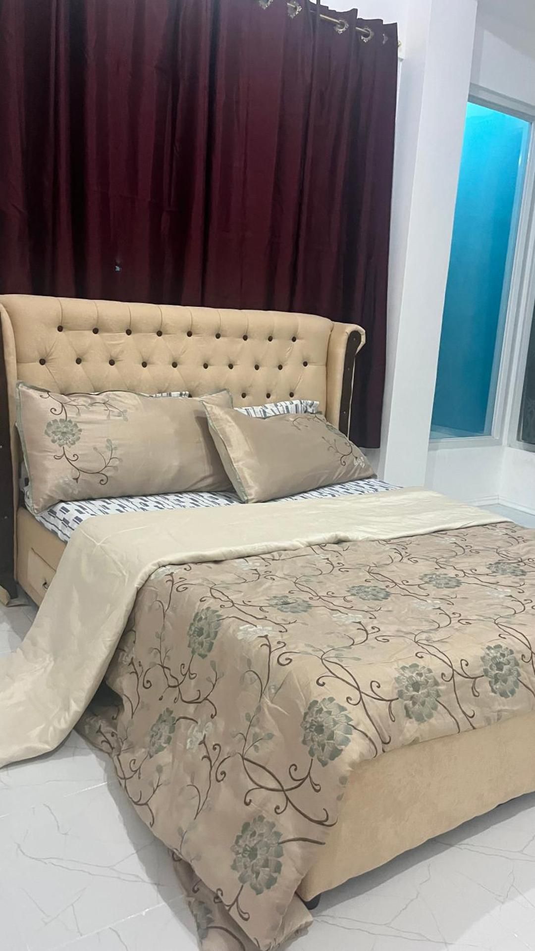 Deluxe King Suite