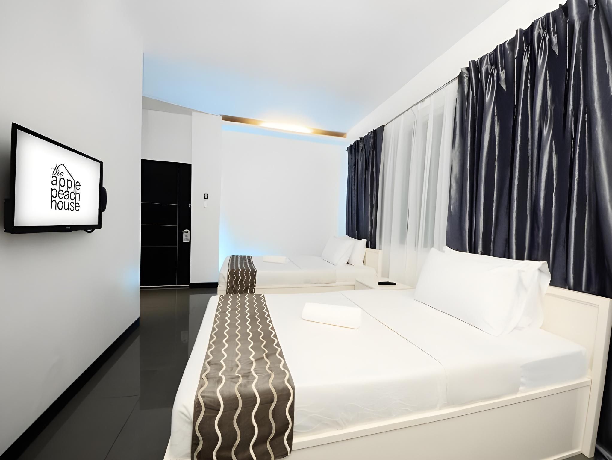 Twin Room - Non-Smoking