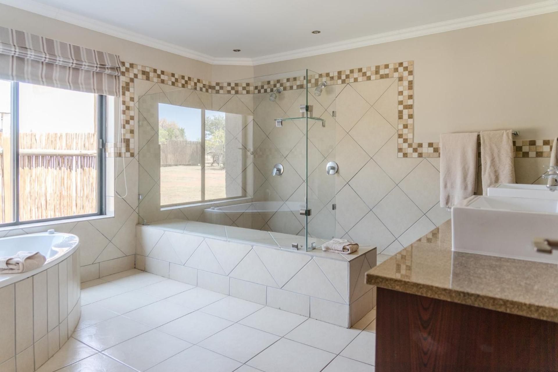 African Dream Deluxe - Sleeps 8