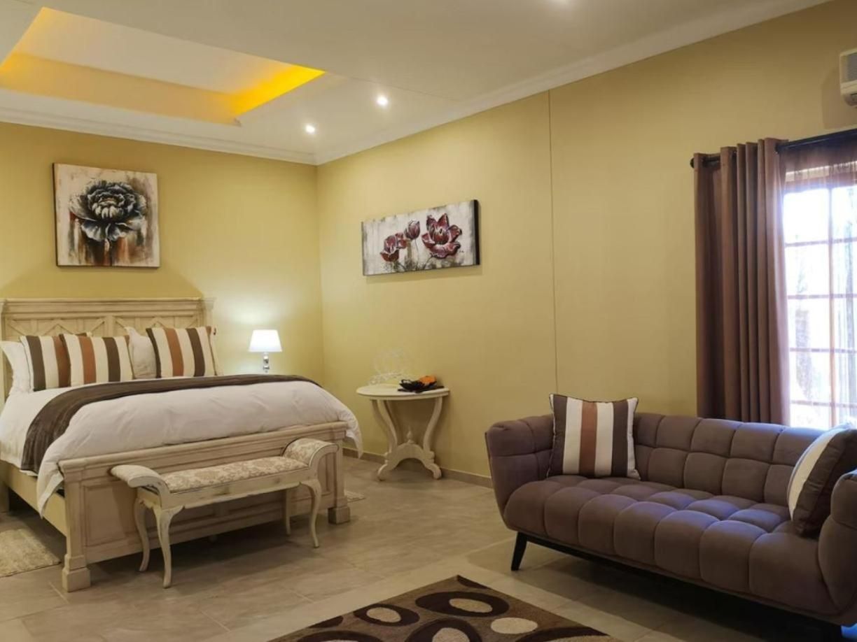Honeymoon Suite