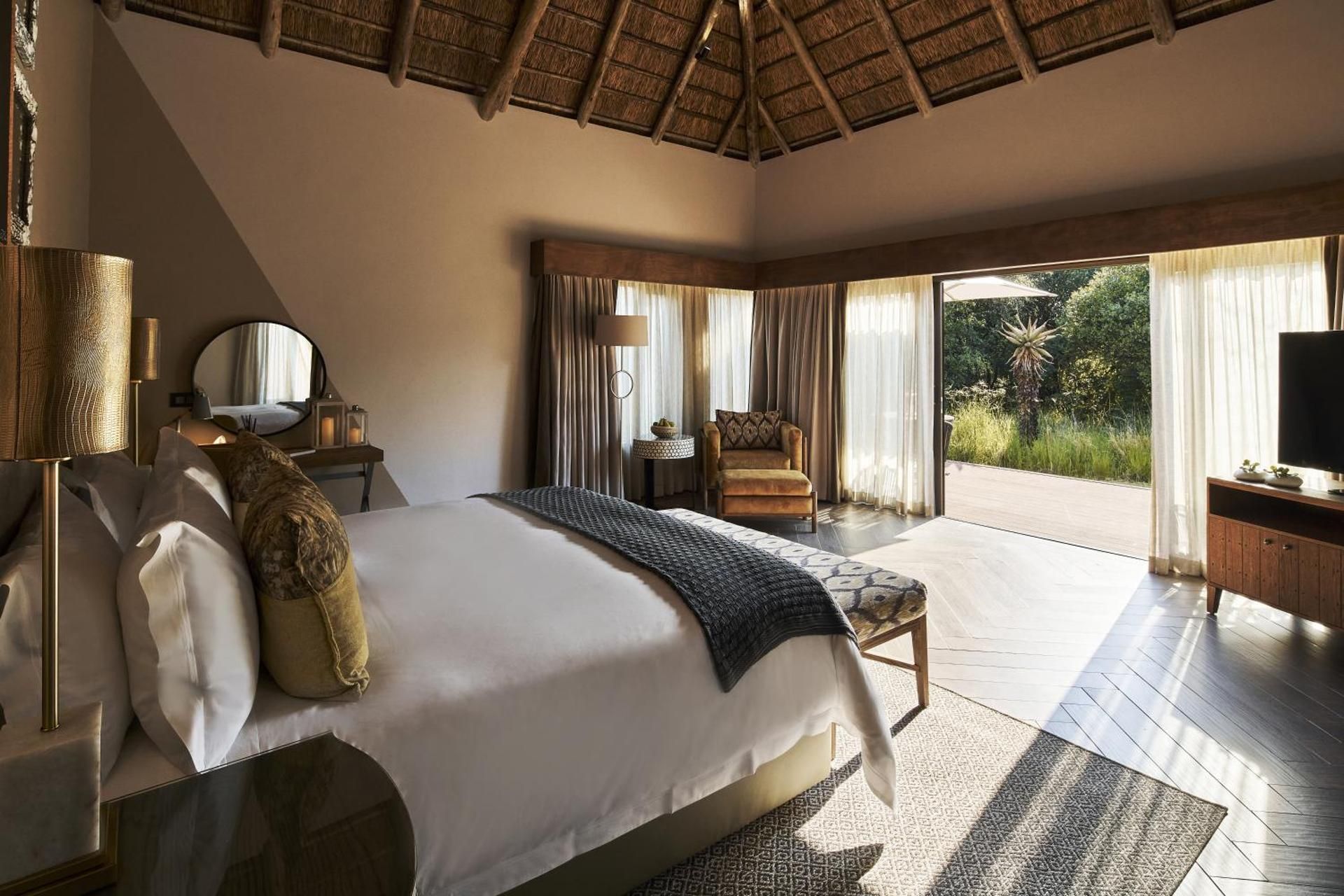 Suite with Private Pool with 2 Game Drives