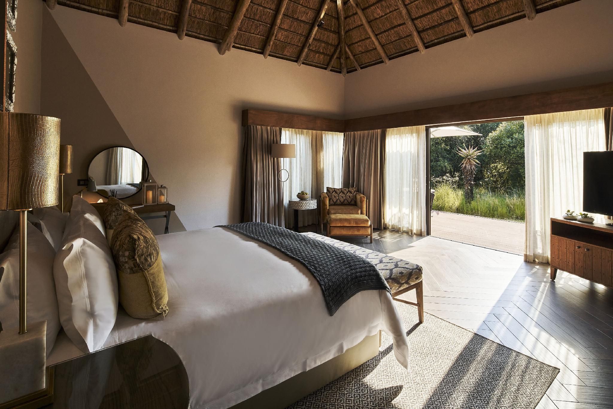 Suite with 2 Game Drives