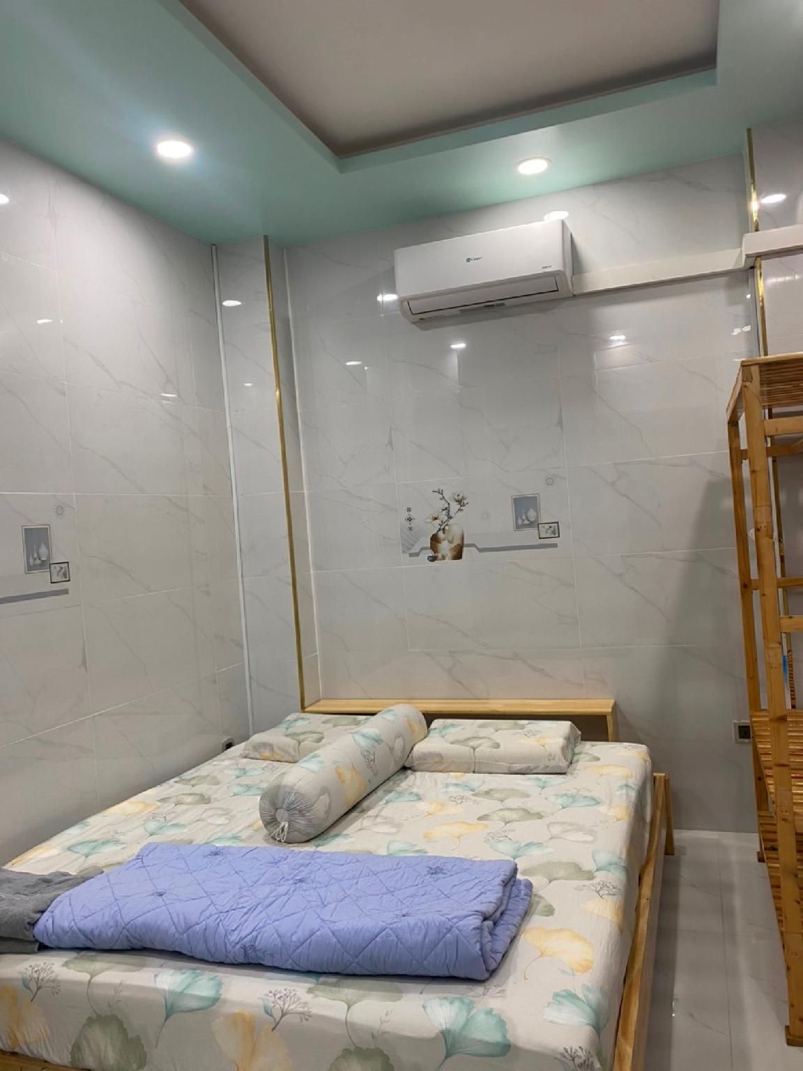 Double Room with Share Bathroom