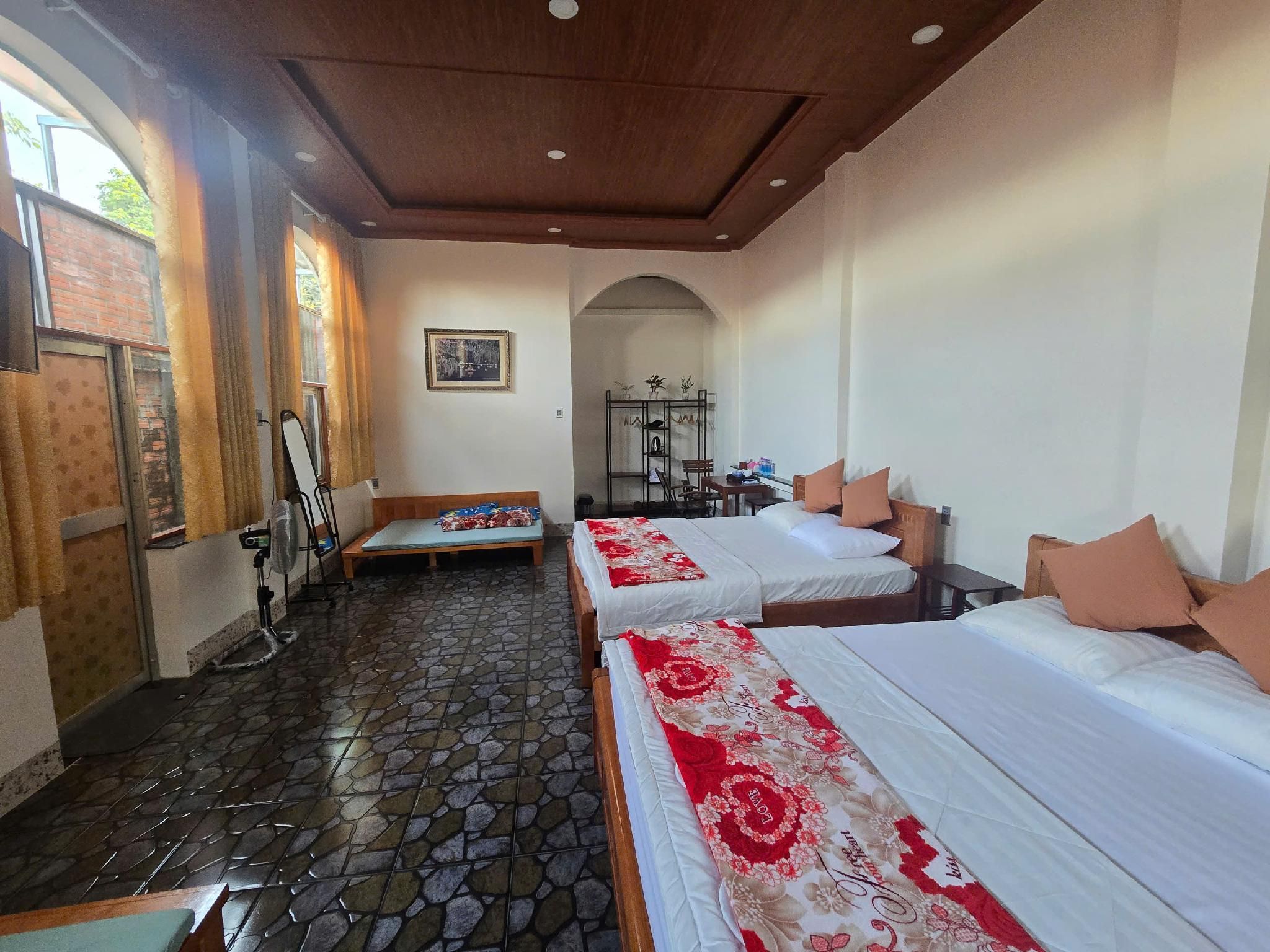 Family Room for 7 People