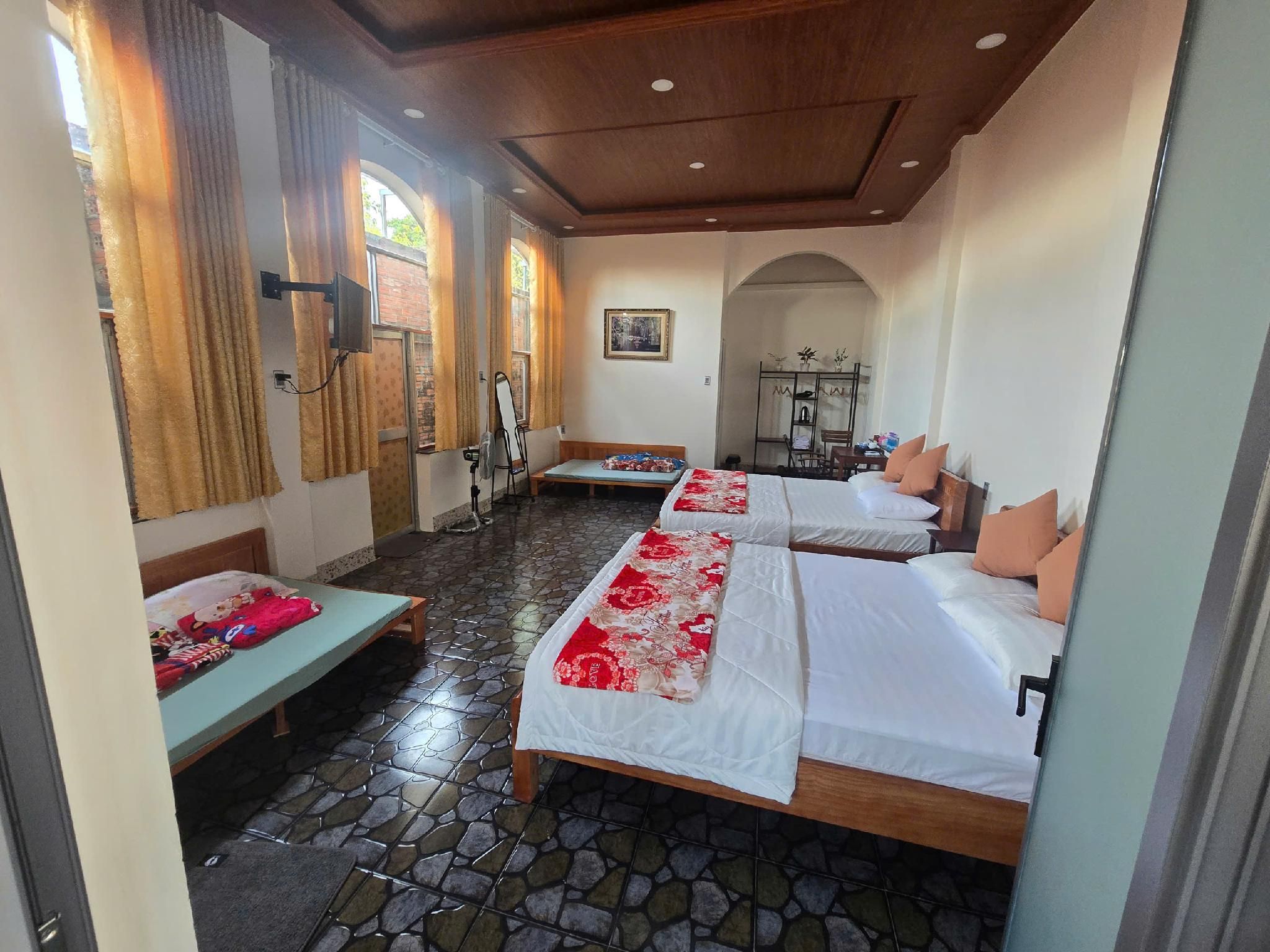 Family Room for 7 People